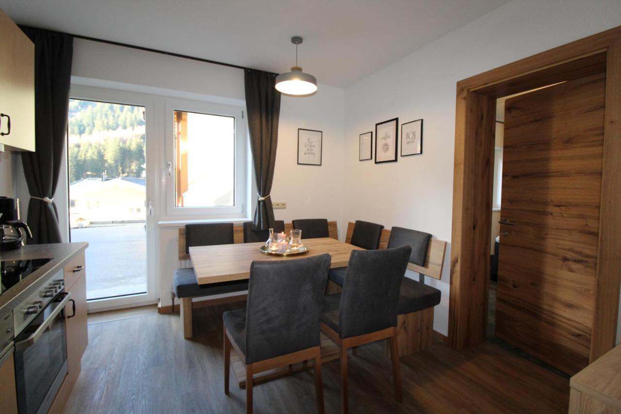 Chasa Patria Apartments イシュグル エクステリア 写真
